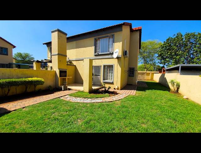 2 BEDROOM TOWNHOUSE FOR SALE IN ANNLIN